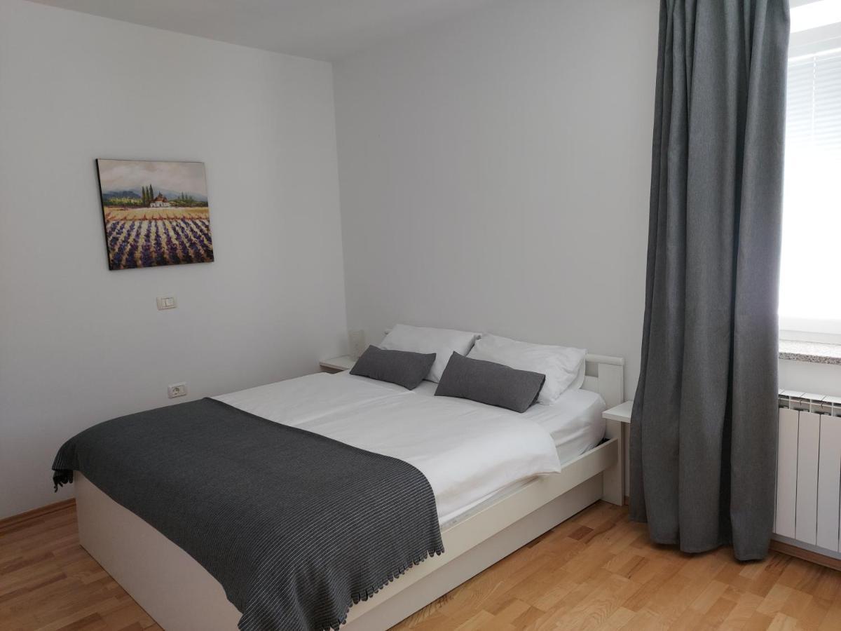 Guesthouse Pri Mihelovih Сезана Экстерьер фото